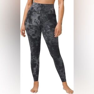 Lululemon Wunder Train High-Rise Tight 25"
Diamond Dye Pitch Grey Graphite Grey